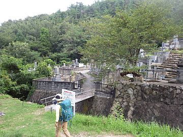 上山登山口 上山登山口