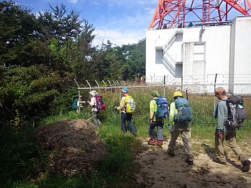 赤白の電波塔 赤白の電波塔