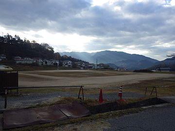 白木山を望む 白木山を望む