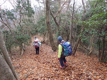 急坂を下る 急坂を下る