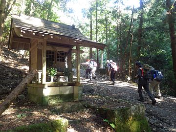 祠 祠